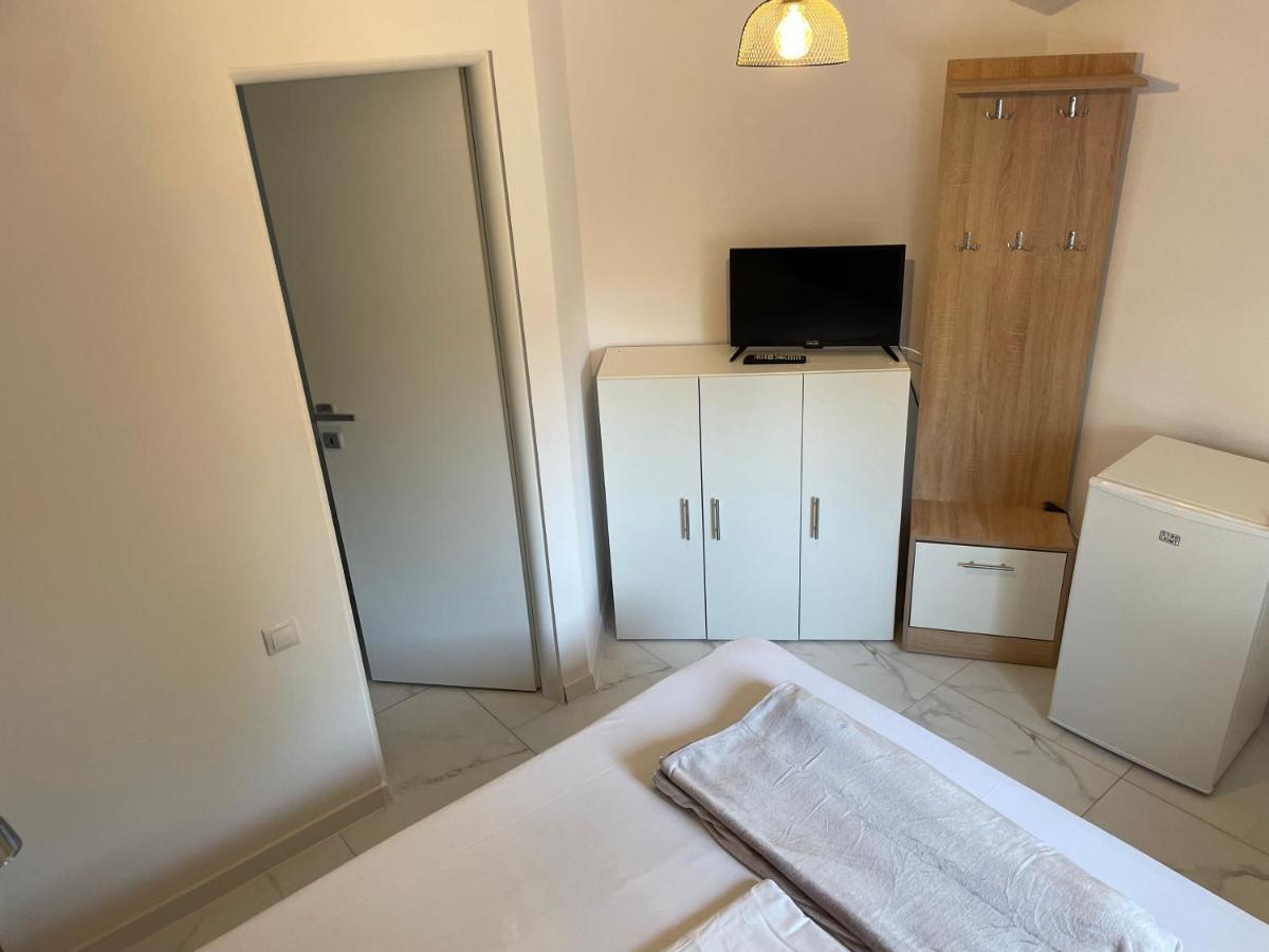 Complex Pria Apartment Două Mai Екстериор снимка