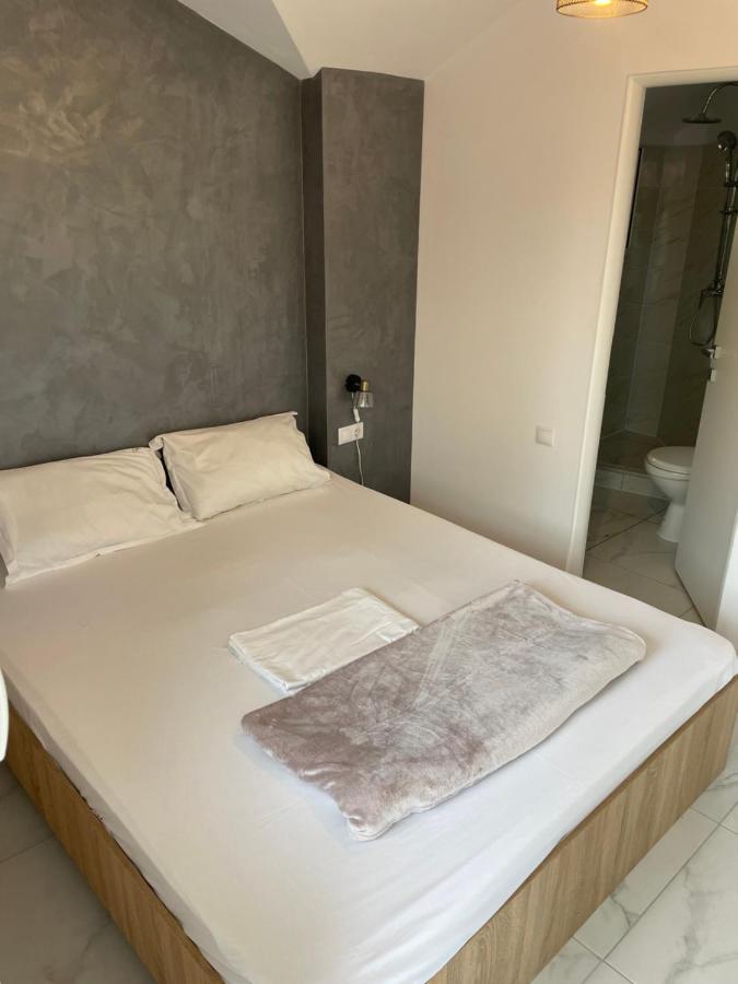 Complex Pria Apartment Două Mai Екстериор снимка